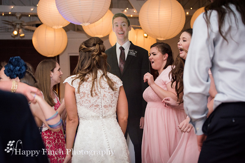 Romantic Summer Wedding by Happy Finch Photography of Harrisburg, Pennsylvania