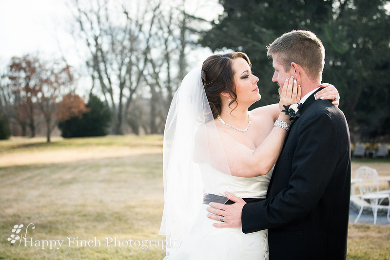 "Happy Finch Photography", "Harrisburg wedding photographer", Harrisburg, Pennsylvania, "Rosemont Manor", Virginia, wedding, ceremony, bride, groom, "bridal portraits"
