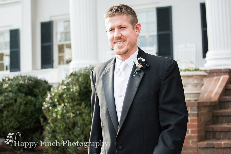 "Happy Finch Photography", "Harrisburg wedding photographer", Harrisburg, Pennsylvania, "Rosemont Manor", Virginia, wedding, ceremony, bride, groom, "bridal portraits"