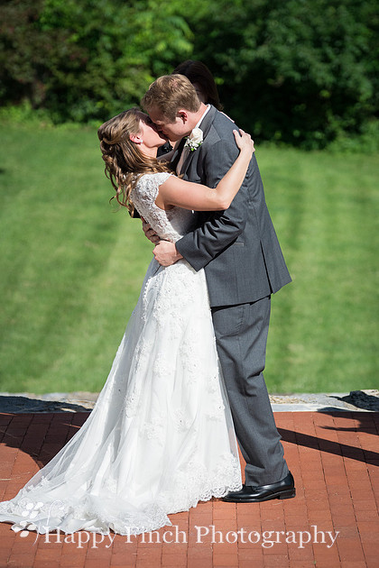 Romantic Summer Wedding by Happy Finch Photography of Harrisburg, Pennsylvania