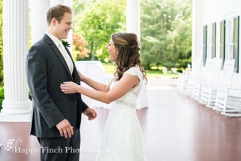 Romantic Summer Wedding by Happy Finch Photography of Harrisburg, Pennsylvania
