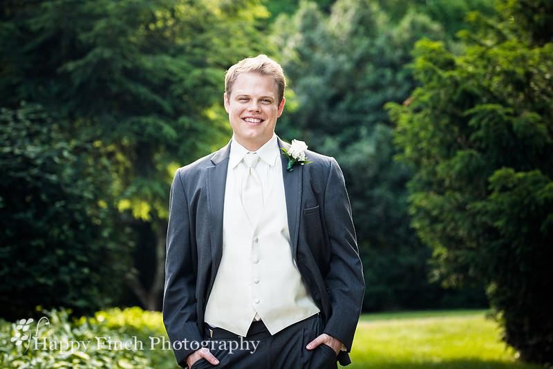 Romantic Summer Wedding by Happy Finch Photography of Harrisburg, Pennsylvania