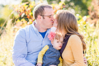 "Happy Finch Photography" family portrait