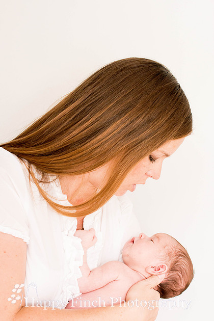 "Happy Finch Photography" newborn photo session