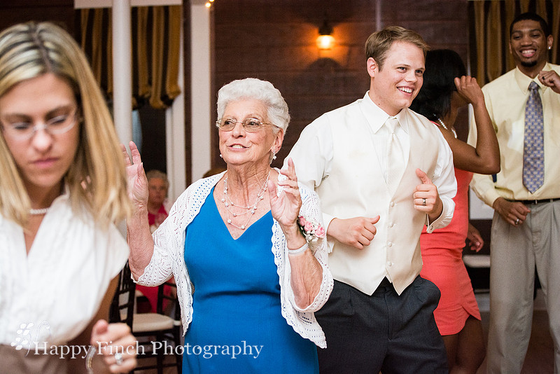 Romantic Summer Wedding by Happy Finch Photography of Harrisburg, Pennsylvania