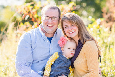 "Happy Finch Photography" family portrait
