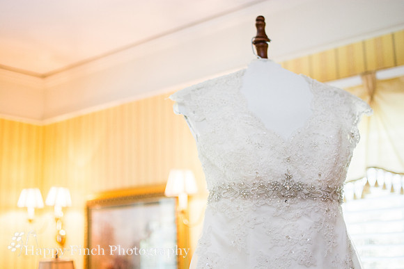 Romantic Summer Wedding by Happy Finch Photography of Harrisburg, Pennsylvania