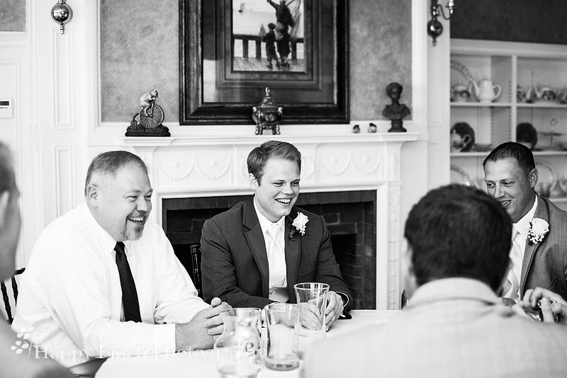 Romantic Pink and Ivory Summertime Wedding by Harrisburg, Pennsylvania Wedding Photographer Happy Finch Photography