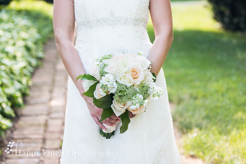Romantic Summer Wedding by Happy Finch Photography of Harrisburg, Pennsylvania