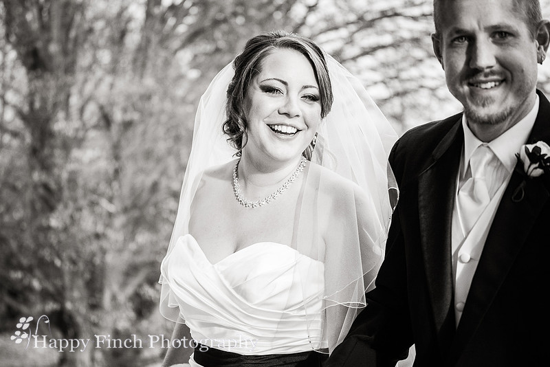 "Happy Finch Photography", "Harrisburg wedding photographer", Harrisburg, Pennsylvania, "Rosemont Manor", Virginia, wedding, ceremony, bride, groom, "bridal portraits"