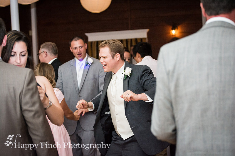 Romantic Summer Wedding by Happy Finch Photography of Harrisburg, Pennsylvania