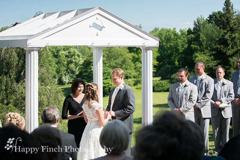 Romantic Summer Wedding by Happy Finch Photography of Harrisburg, Pennsylvania