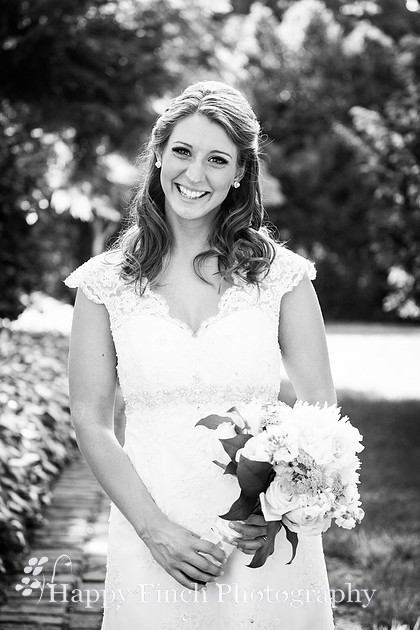 Romantic Pink and Ivory Summertime Wedding by Harrisburg, Pennsylvania Wedding Photographer Happy Finch Photography
