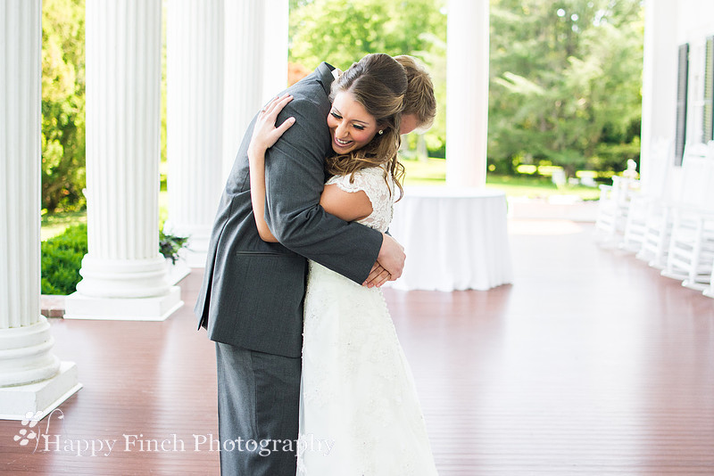 Romantic Summer Wedding by Happy Finch Photography of Harrisburg, Pennsylvania