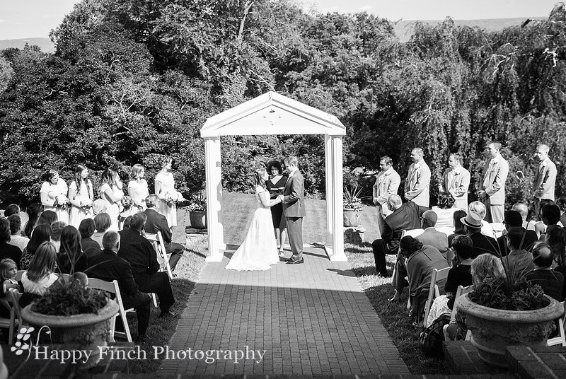Romantic Pink and Ivory Summertime Wedding by Harrisburg, Pennsylvania Wedding Photographer Happy Finch Photography