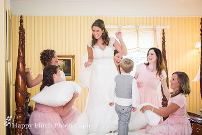 Romantic Summer Wedding by Happy Finch Photography of Harrisburg, Pennsylvania