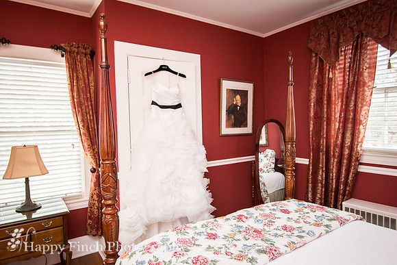 "Happy Finch Photography", "Harrisburg wedding photographer", Harrisburg, Pennsylvania, "Rosemont Manor", Virginia, wedding, ceremony, bride, groom, "bridal portraits"