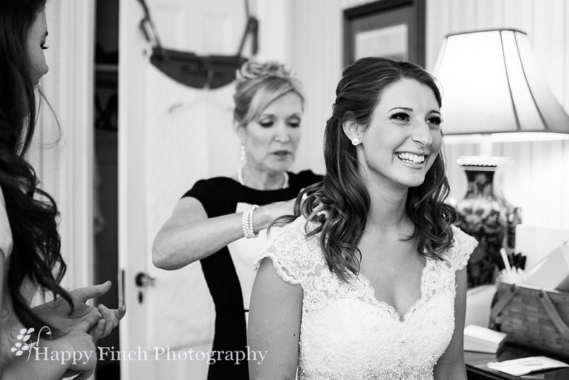 Romantic Summer Wedding by Happy Finch Photography of Harrisburg, Pennsylvania